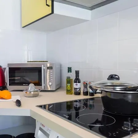 Gioffredo 55 - 2 Beds W Ac On Massena Square